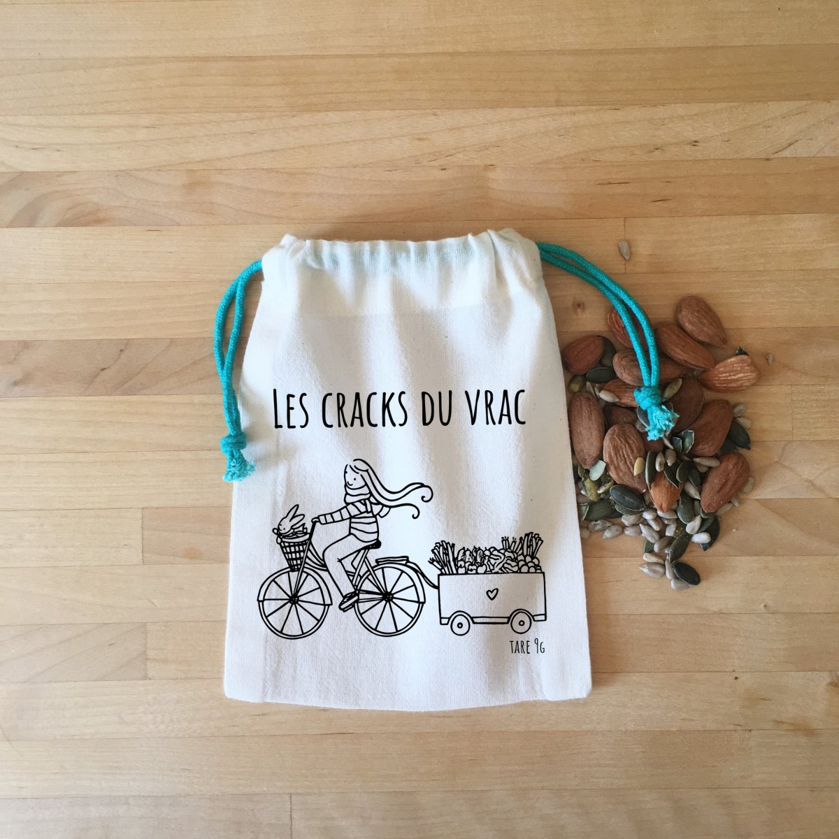 Sac à vrac POCHETTE XS Les Cracks du Vrac 12 x 17 cm Pour des mélanges de graines ou de fruits pour le goûter, les noix, les biscuits, les bonbons, les herbes, le gingembre, l’ail, les limes, les litchis, …et aussi pour les petits jouets, un savon à suspendre dans la douche, des emballages-cadeaux zéro déchet.